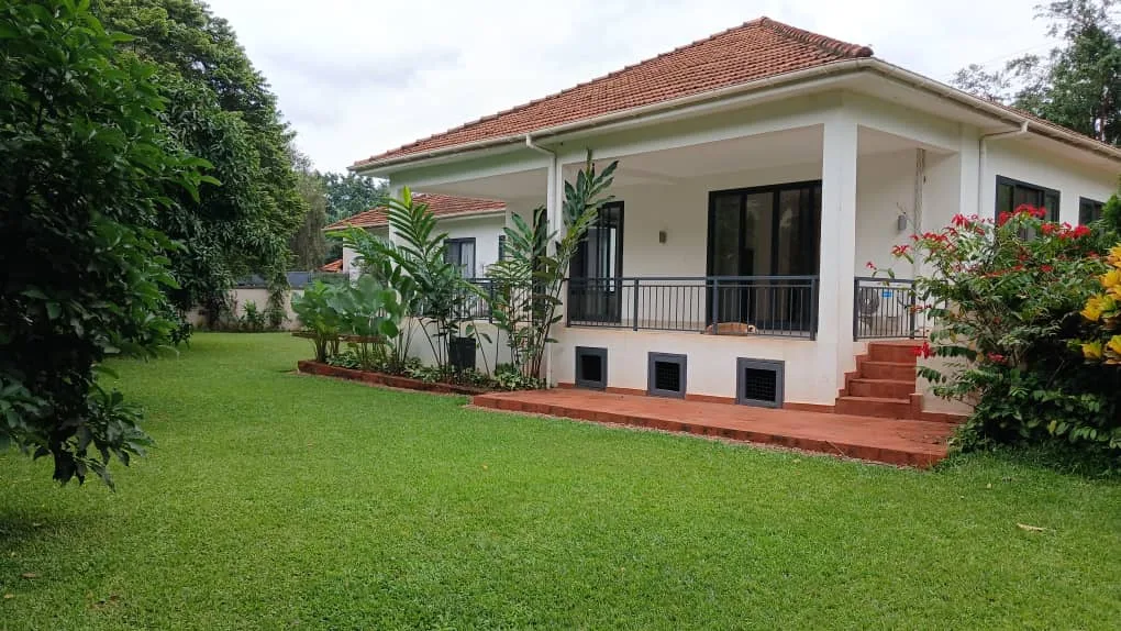 Prime Property in Kololo For Sale